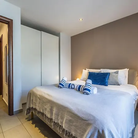 Vibrant Penthouse With Terrace St Julians Sleeps 4 Apartment Saint Julian's