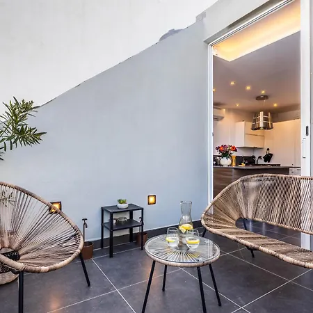 Vibrant Penthouse With Terrace St Julians Sleeps 4