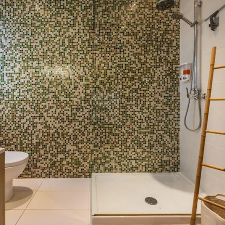 Apartment Vibrant Penthouse With Terrace St Julians Sleeps 4