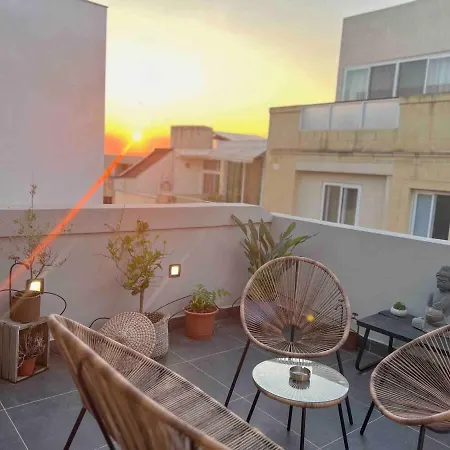 The Penthouse - Rooftop Sunset Terrace St Julians Διαμέρισμα Saint Julian's