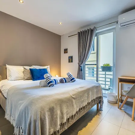 Apartamento Vibrant Penthouse With Terrace St Julians Sleeps 4 *